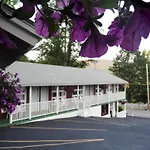 Pinebrook Motel
