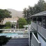 Pinebrook Motel