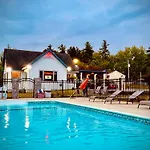 Travelodge By Wyndham Lake George Ny