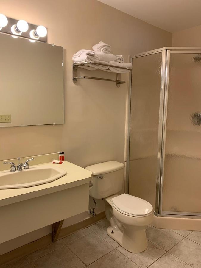 Travelodge By Wyndham George Ny 2* Lake George