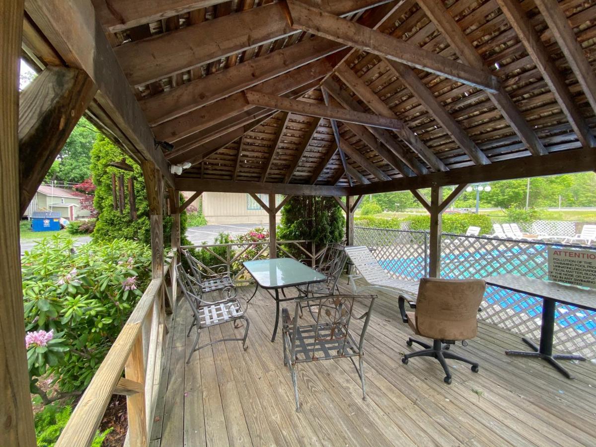 Adirondack Oasis 2* Lake George