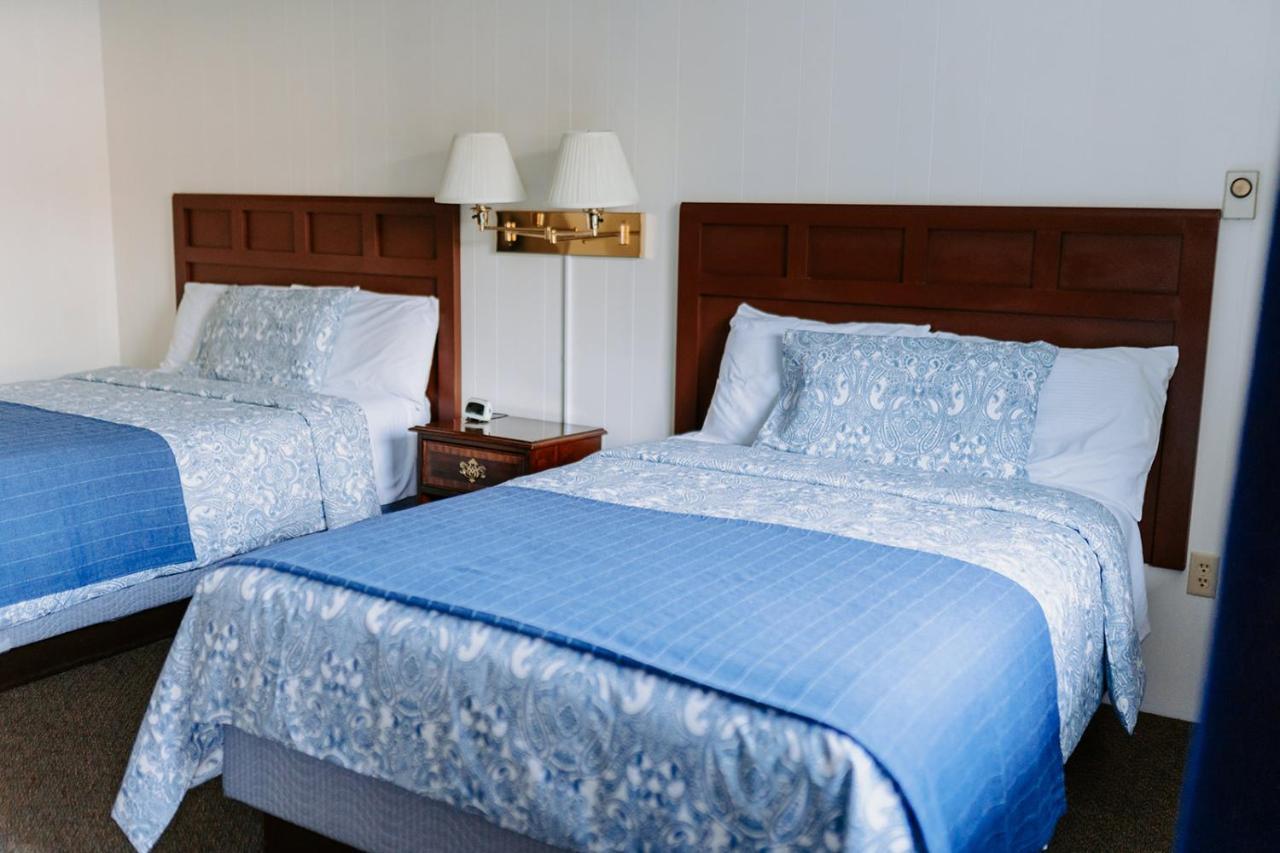 Blue Moon Motel