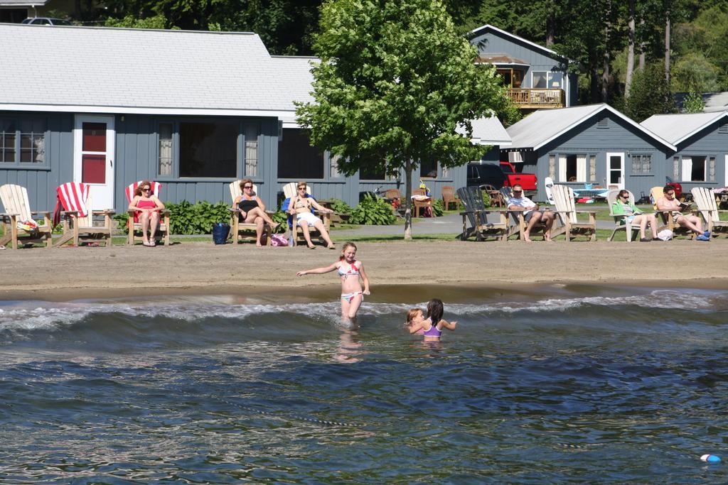 Blue Lagoon 3* Lake George