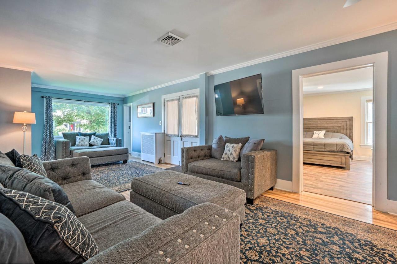 Downtown Retreat With Grill, Fire Pit And Wet Bar Holiday home Lake George
