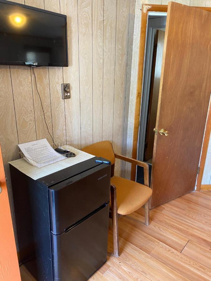 Hillside Motel 2*