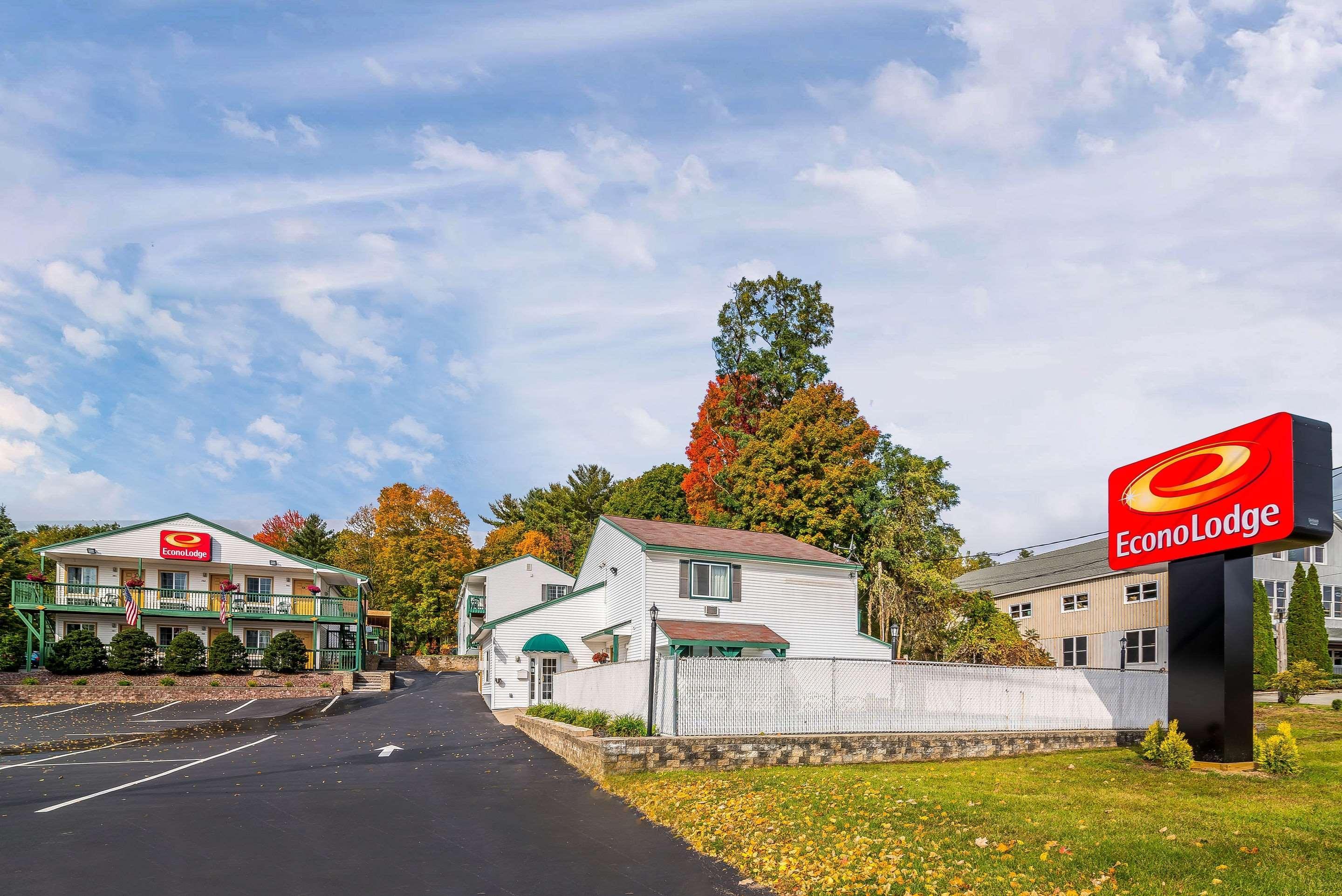 Hotel Rodeway George Outlets Lake George