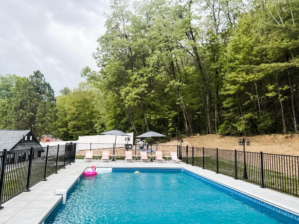 Holiday home Hideaway - Glen Lake, George *