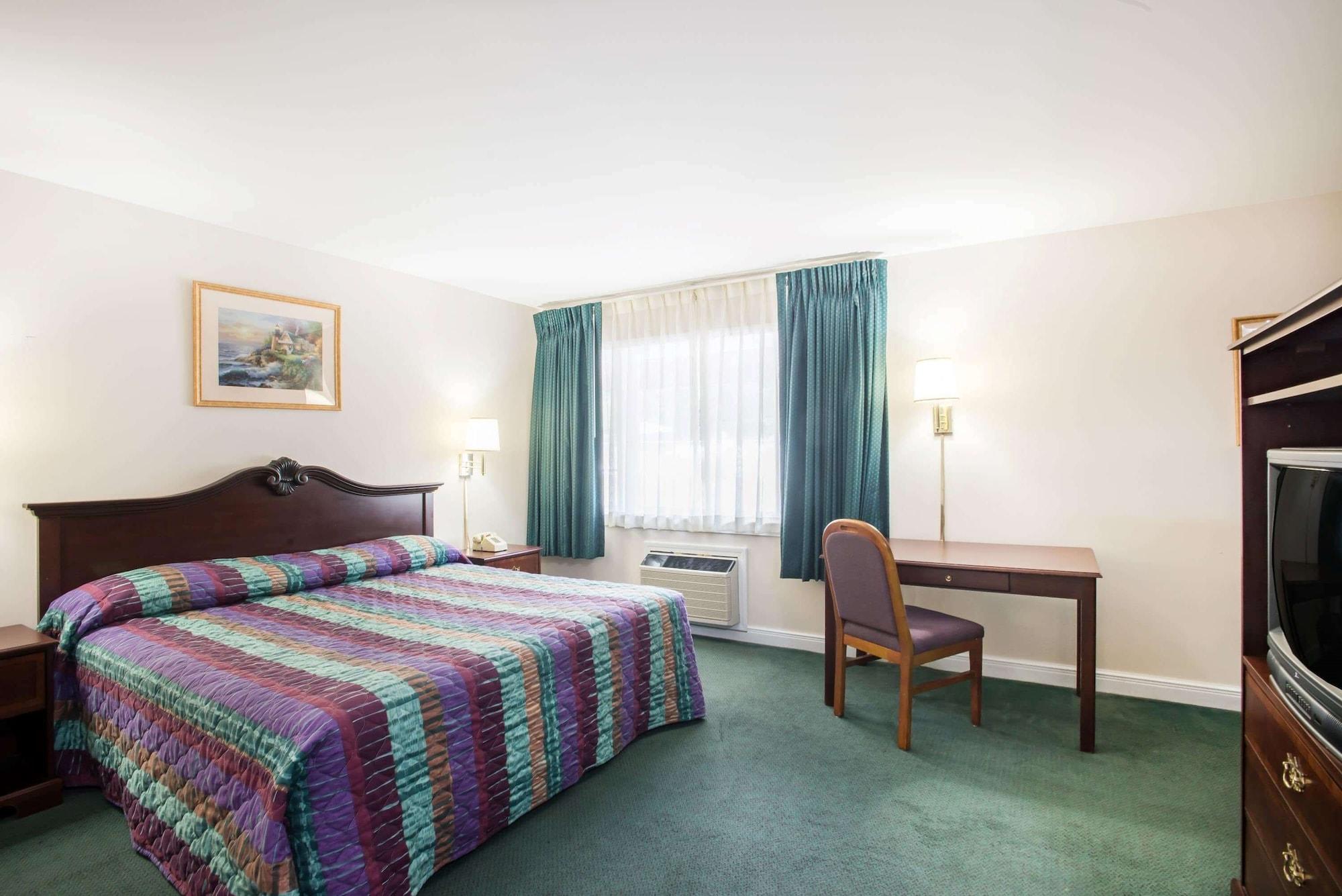Travelodge By Wyndham George Ny Lake George
