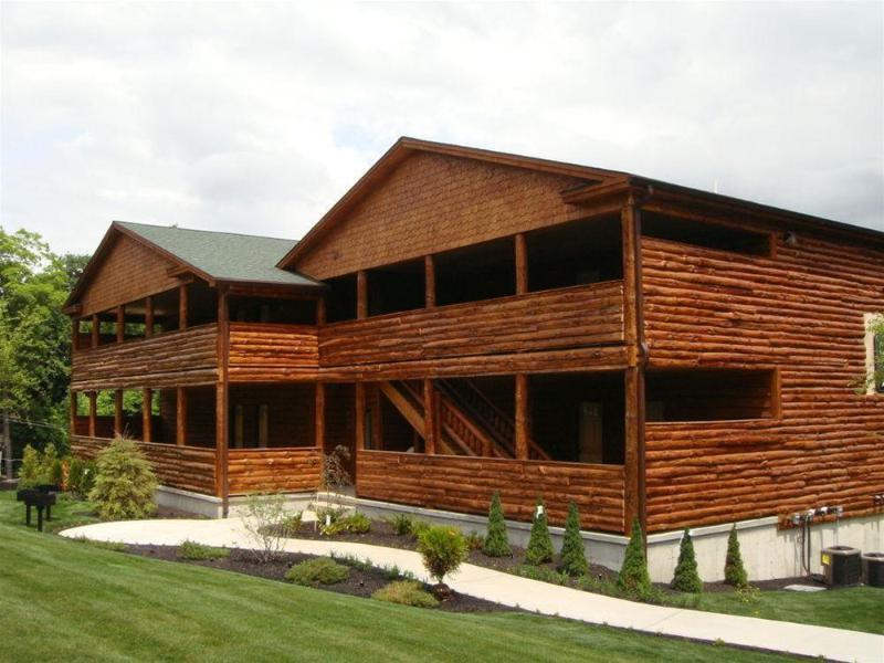 Resort The At Cresthaven Lake George