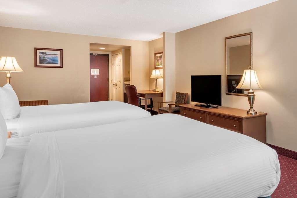 Comfort & George * Lake George