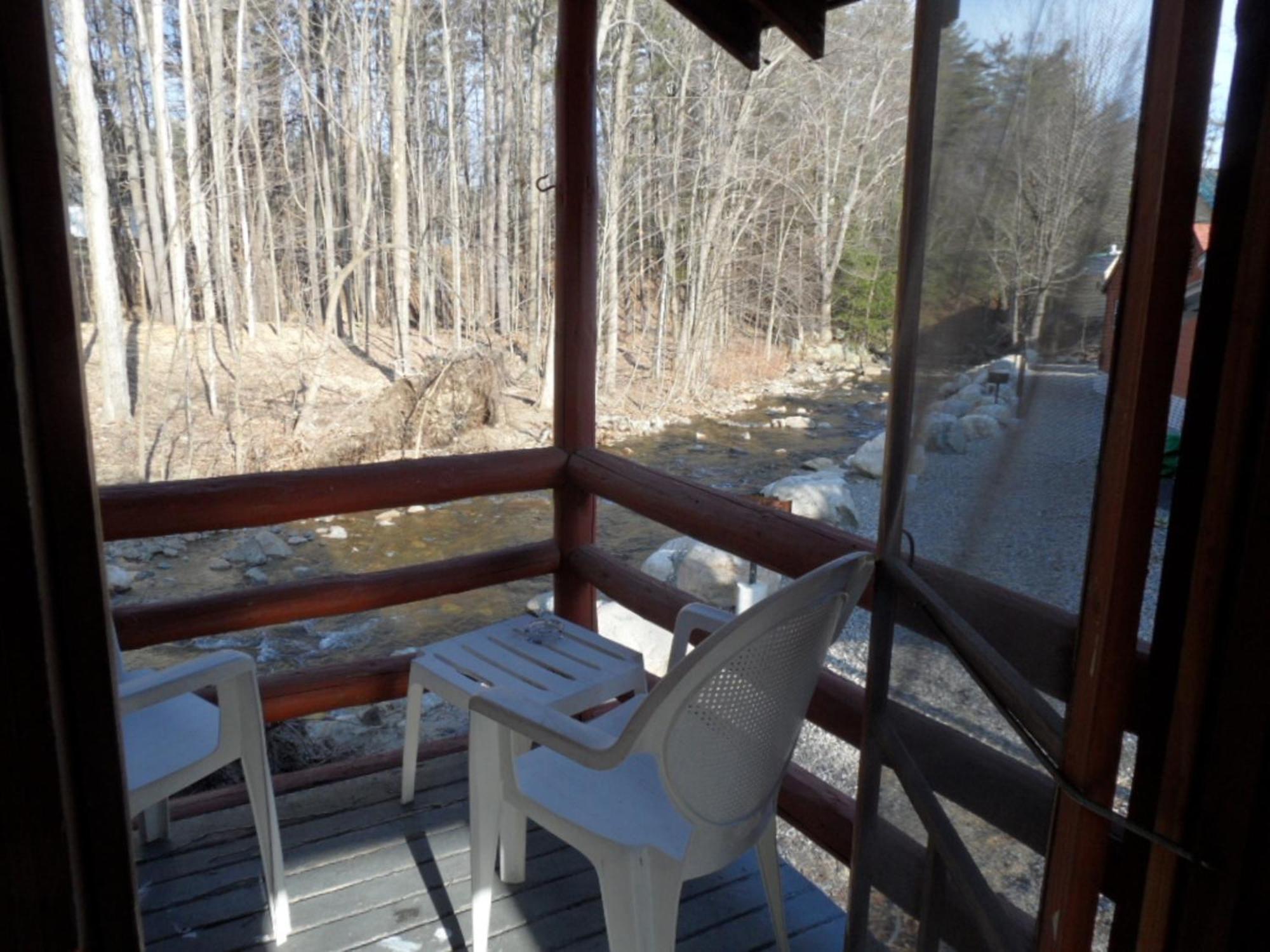 Holiday home Seven Dwarfs - On The Brook Lake George