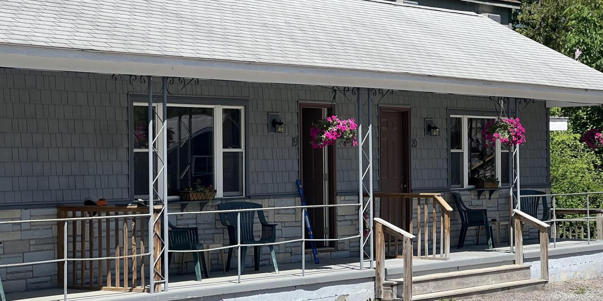 Blue Lagoon Inn 3*