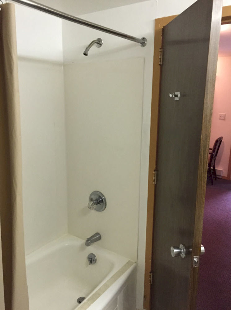 Adirondack Oasis Motel 2*