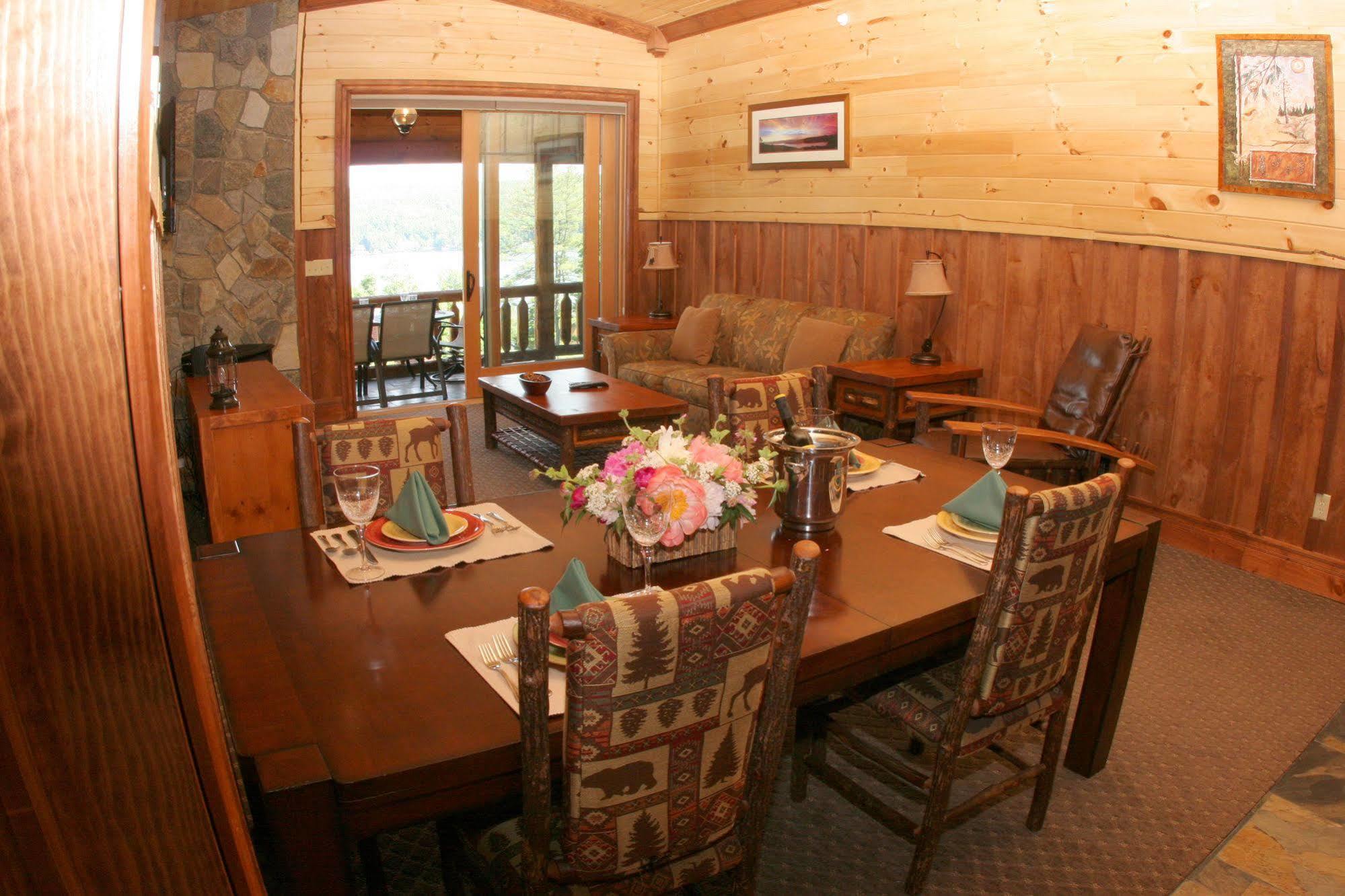 Resort The At Cresthaven Lake George