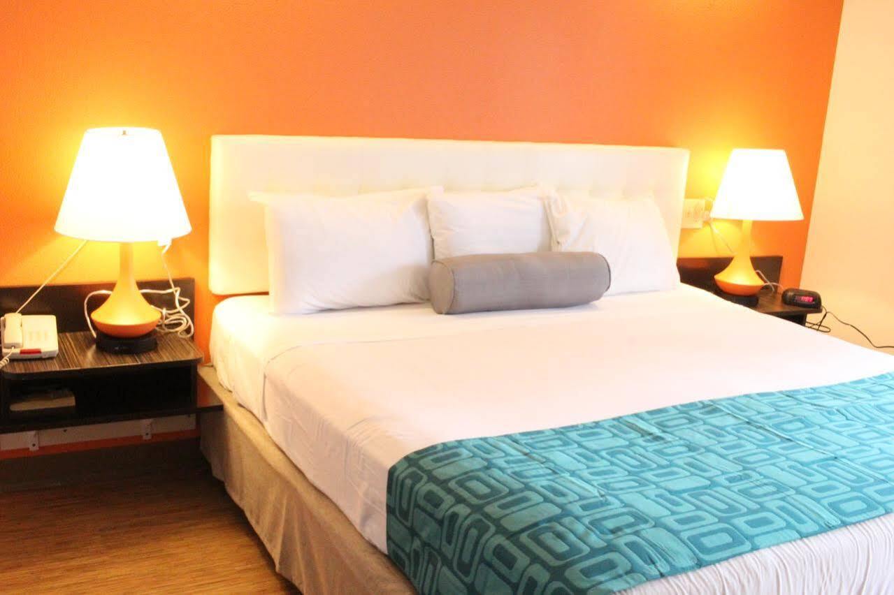 Motel Howard Johnson By Wyndham George 2*