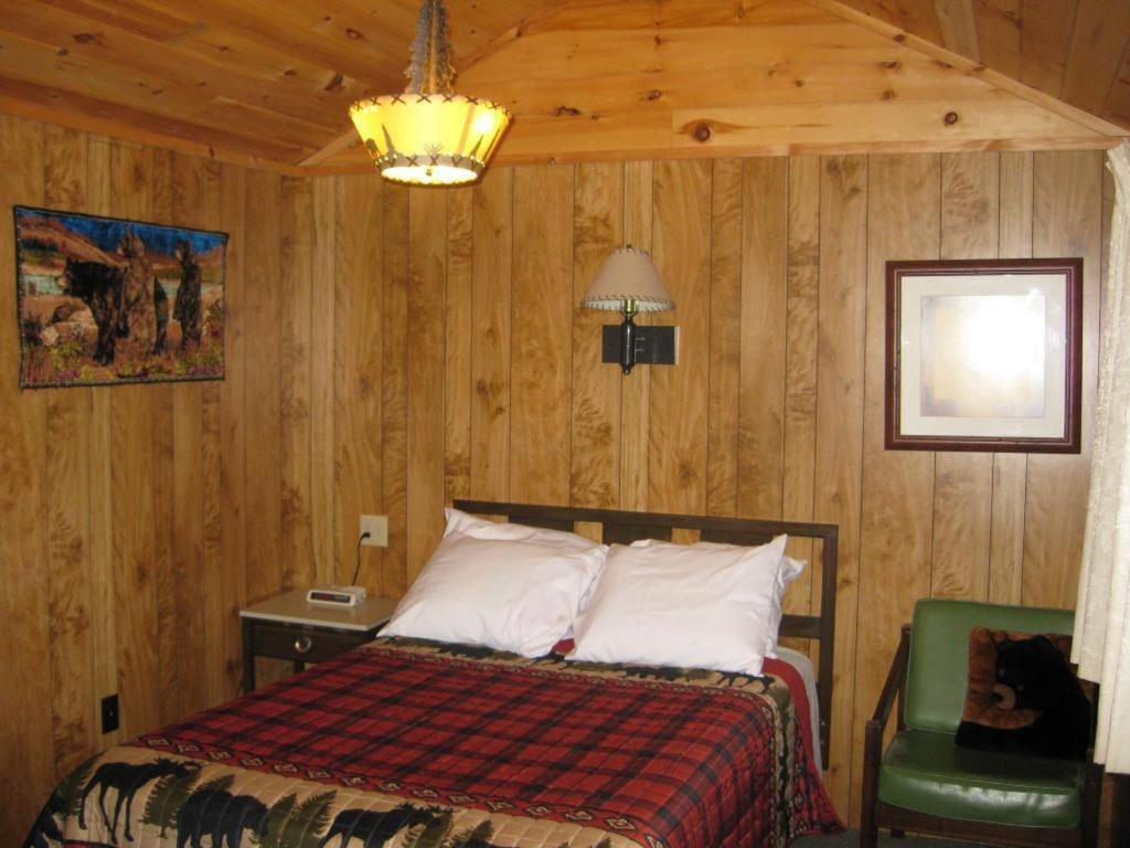Motel Brookside &