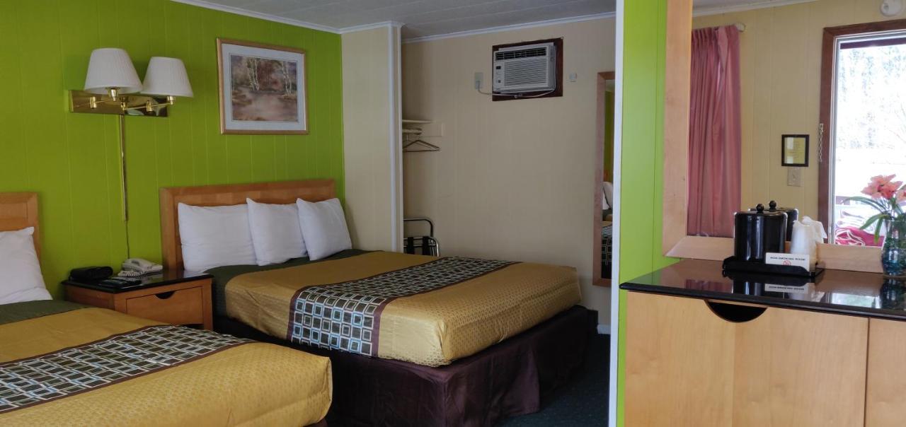Motel Pinebrook 2*