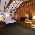 Americas Best Value Inn & Suites Lake George