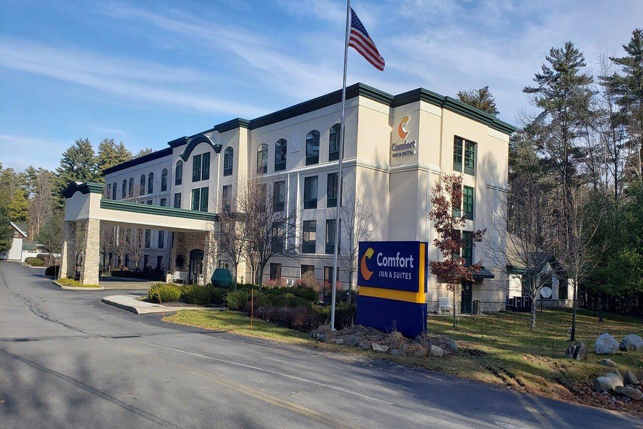 Comfort & George 2* Lake George
