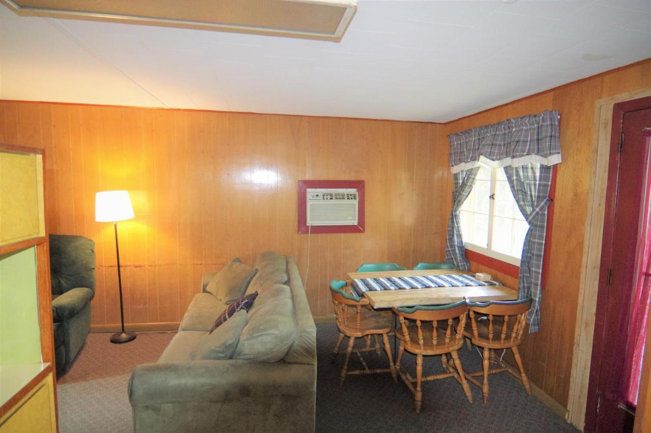Cramers Point Breeze Resort 3*