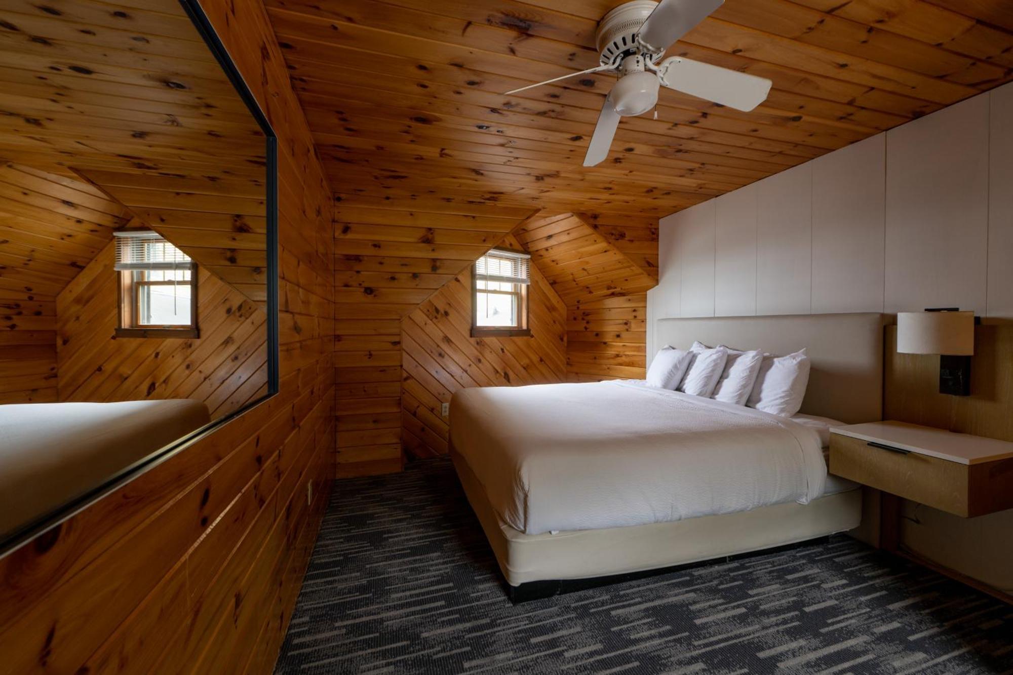 Hotel Depe Dene Lakeside Lake George