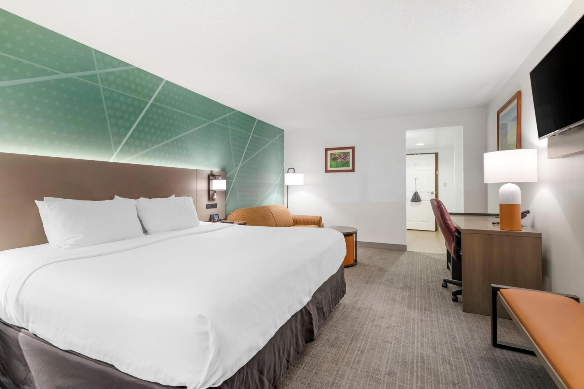 Comfort & George Lake George