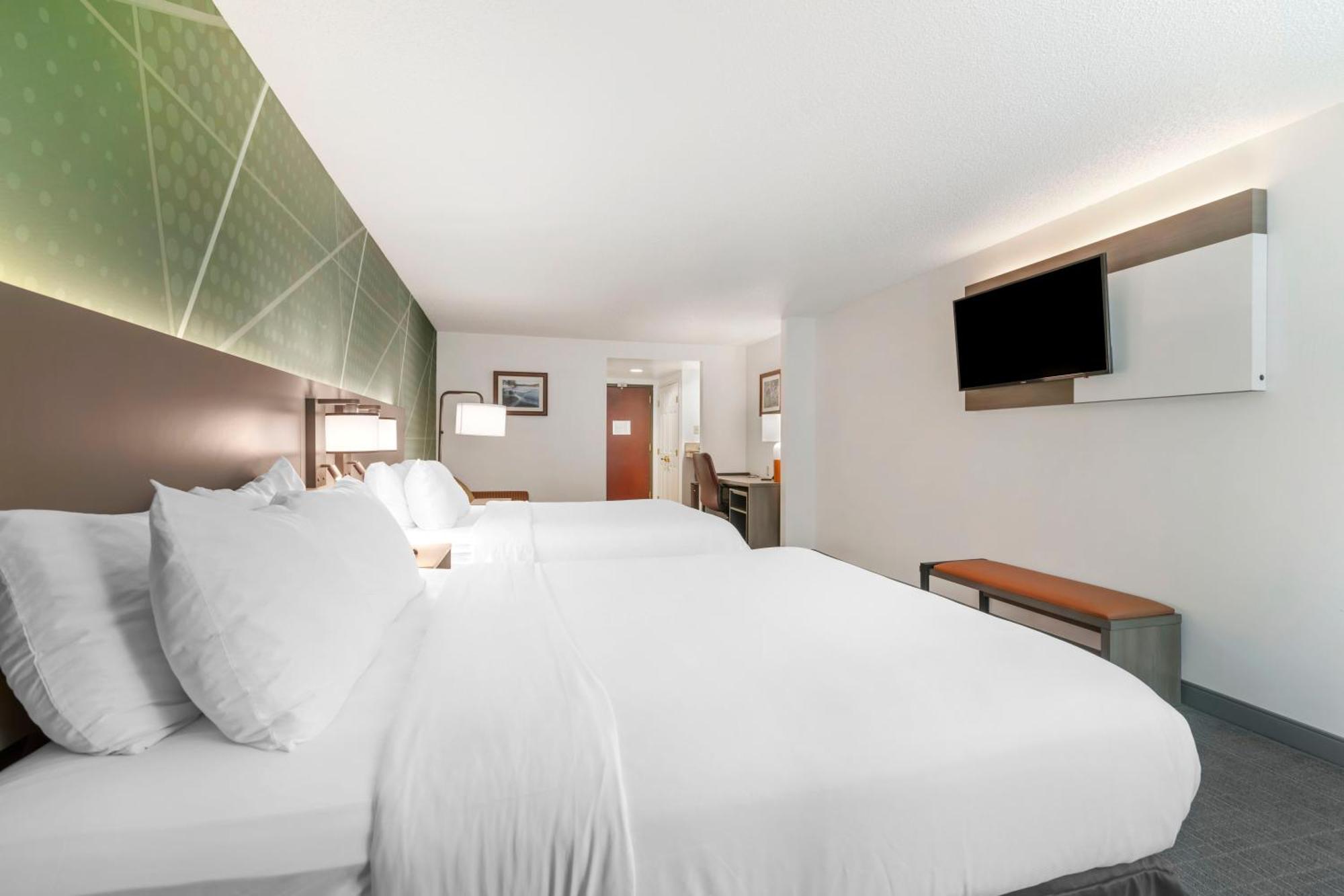 Comfort & George Hotel
