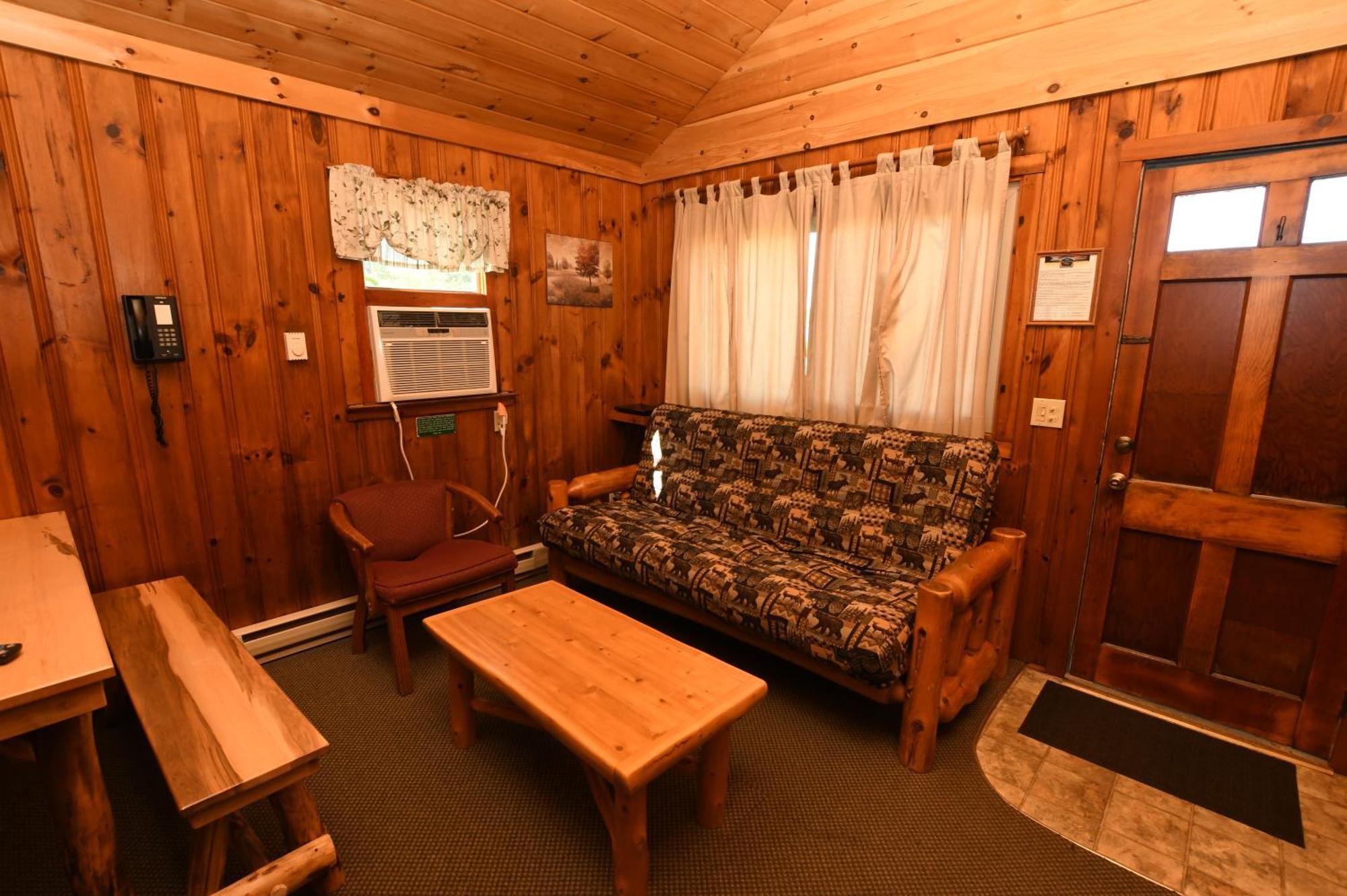 George Diamond Cove Cottages, Cabins, & Holiday park
