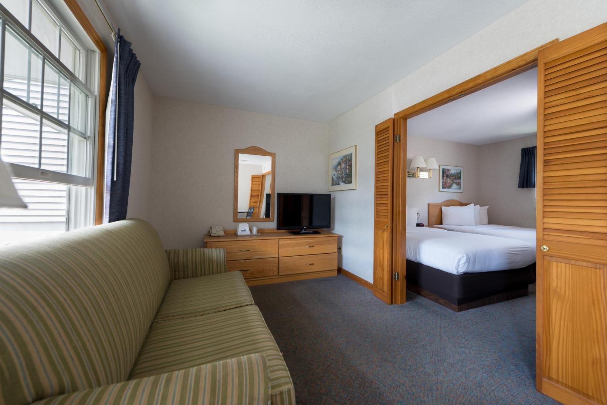 Motel Americas Value & George 2*