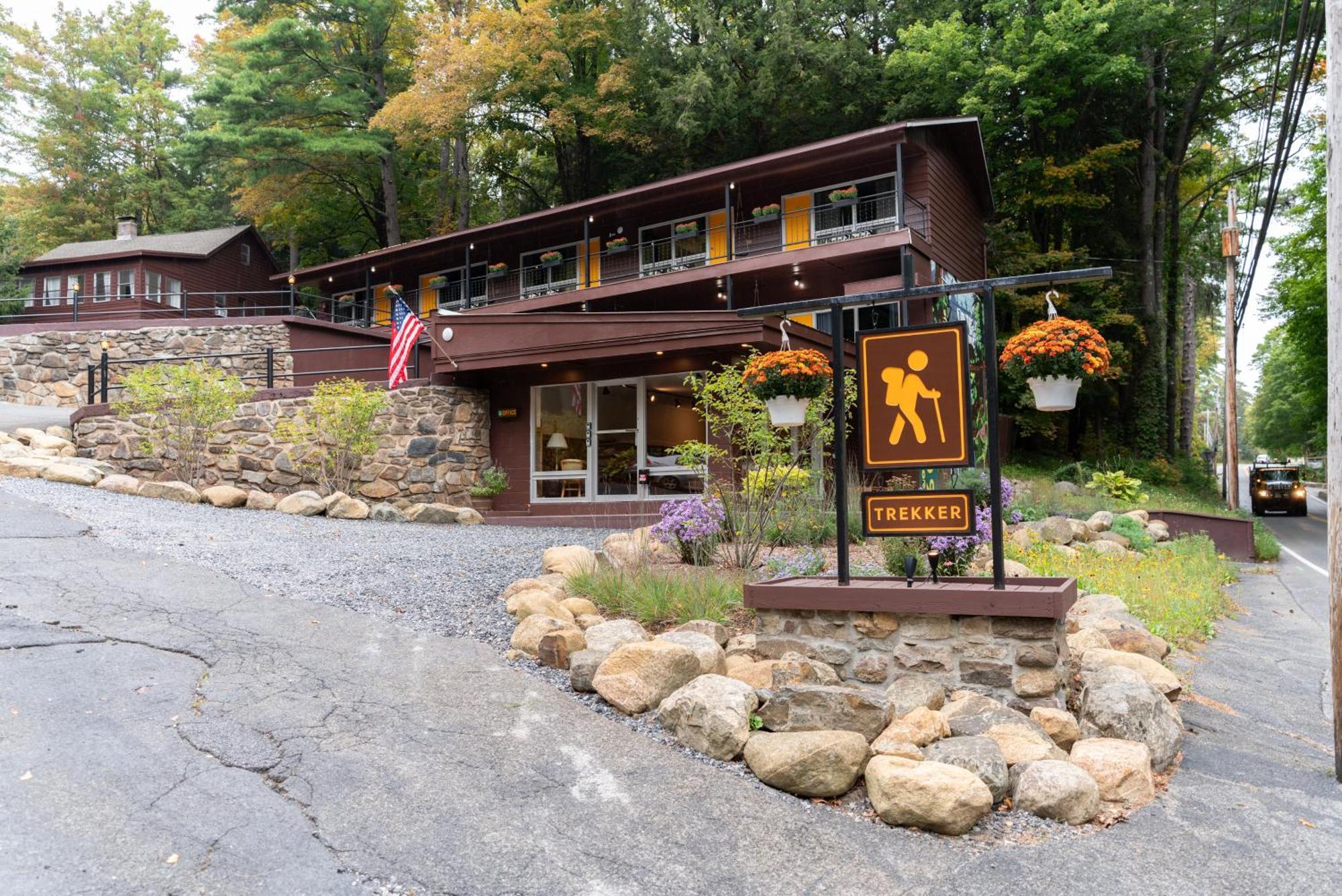 Motel Trekker, Treehouses And 3*