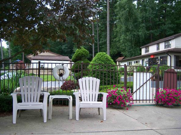 Motel Tall Pines Lake George