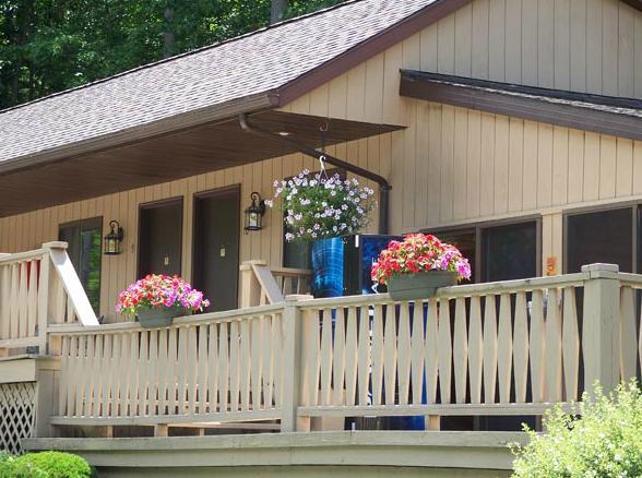 Motel Tall Pines 3*