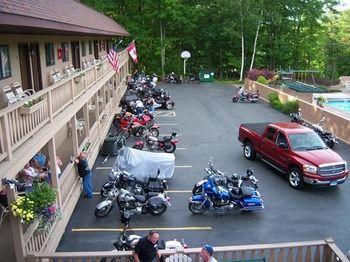 Motel Tall Pines 3*