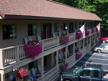 Motel Tall Pines Lake George