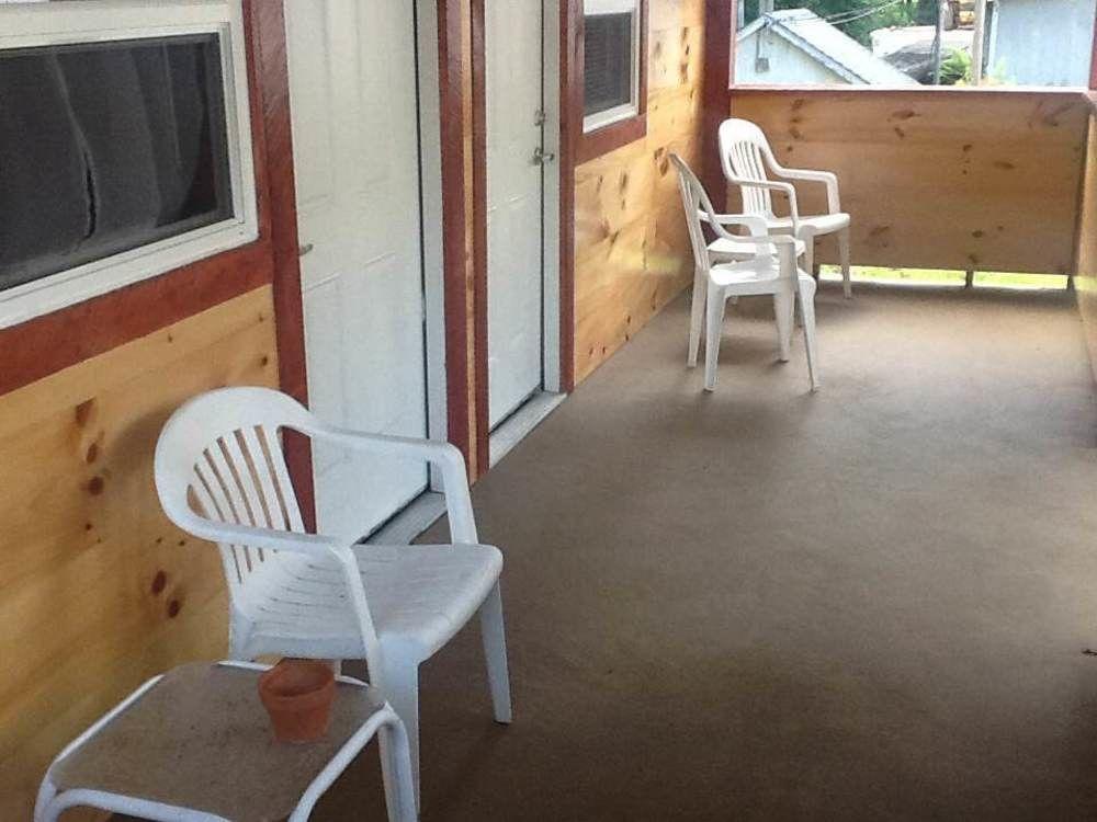 King Hendrick And Motel Lake George