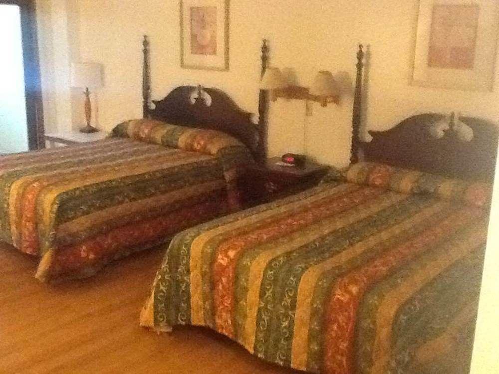 King Hendrick And Motel 2*
