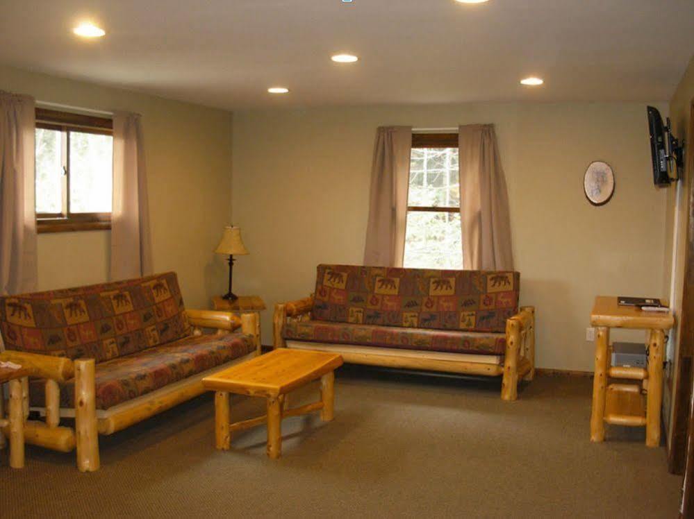 George Diamond Cove Cottages, Cabins, & Lake George